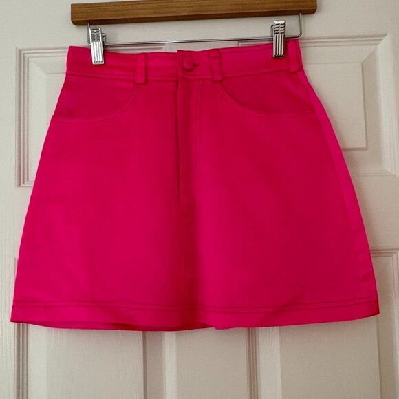 AMAZING | VINTAGE | BETSY JOHNSON | NEON PINK MINI - Picture 1 of 3